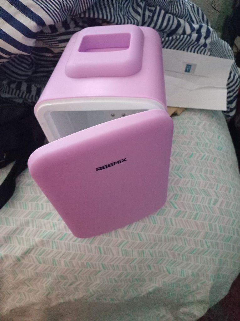 Skincare Refrigerator
