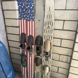 Water Skis 