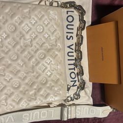 🔥 AUTHENTIC DESIGNER ITEMS FOR SALE — GREAT PRICES! 