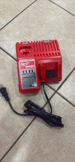Milwaukee m18/m12 battery charger