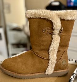 Tan Suede Winter Boot with Faux Fur Lining