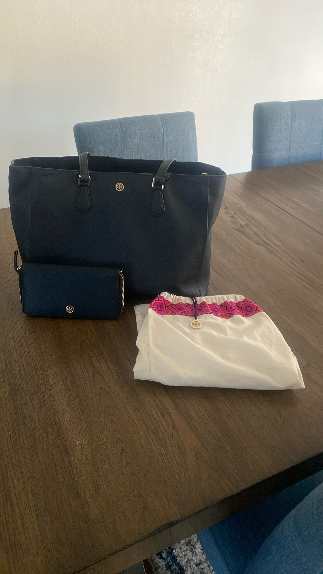 Tory Burch Hand Bag Matching Wallet