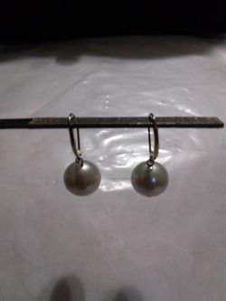 14K Gold And Pearl Earring Use