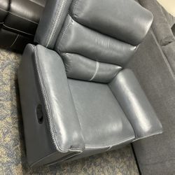 Reclining Chairs 