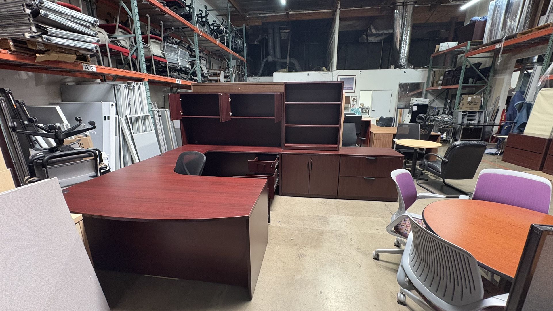 Mahogany U Shape Desk With Hutch And Double File Dawers 