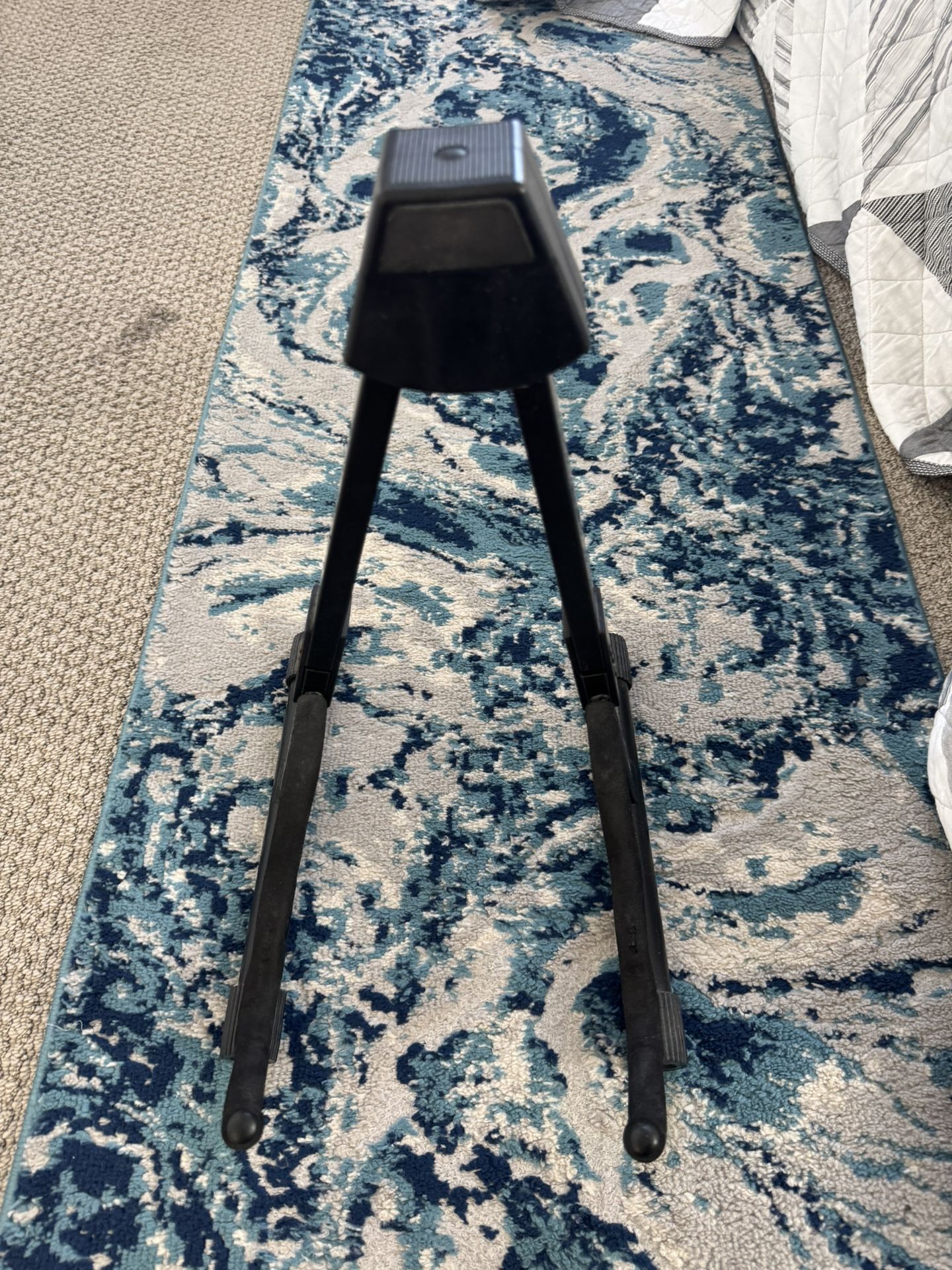Amazon Basics Adjustable Guitar Stand