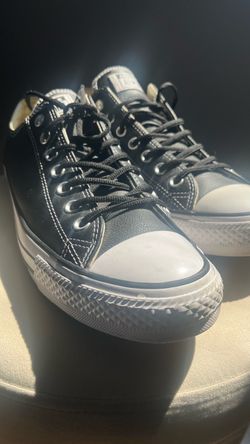 Men’s Sneakers - Size 13