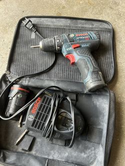 Bosch 12v Drill Driver Comes With Charger and 2 Batteries In Good Condition