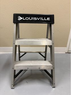 Louisville 2 ft. aluminum step stool
