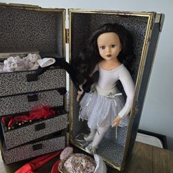 Curtain Call Doll With Chest And Clothes