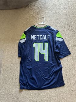 Nike Onfield Seattle Seahawks Metcalf Jersey Medium for Sale in Los  Angeles, CA - OfferUp