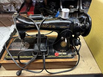 Vintage Singer sewing Machine