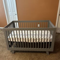 Hudson Crib + Kolcraft Mattress 