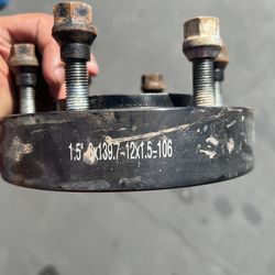 2000 -2006 toyota tundra /sequoia hub centric wheel spacers 1.5inches $75