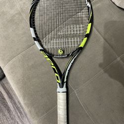 BABOLAT AERO 112 Tennis Racquet 