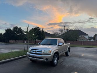 2005 Toyota Tundra V6 4.0  SR5 extended cab Clean Title