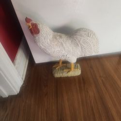 Wooden Vintage Hen