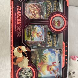 Pokemon Flareon Vmax Premium Collection 