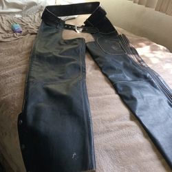 Size Large Harley-Davidson Riding Chaps In Good Condition