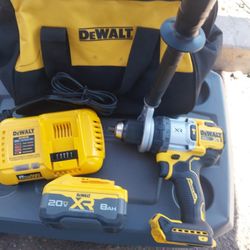 DEWALT HAMMER DRILL 20V LITHIUM XR BRUSHLESS WITH BATTERY AND FAST CHARGER 