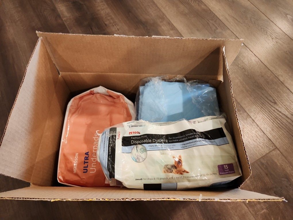 Pet extra large absorbent Pads & Petco Diapers 10 small, Underpad 10