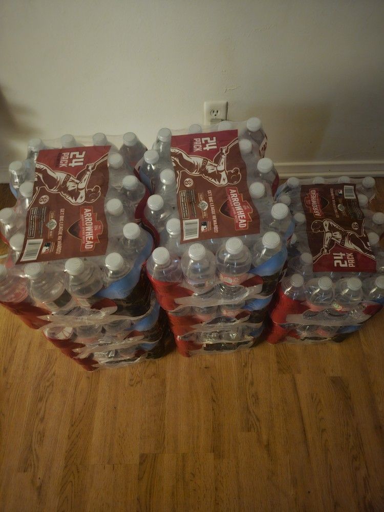 8 Cases - 24 Pack Arrowhead Water Bottles