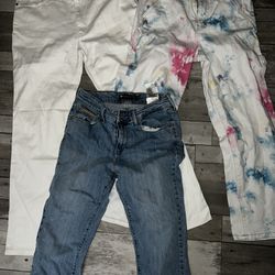 womens lot of three pairs of jeans pants size 8 wild fabel blue levis capri and white oants jeans 