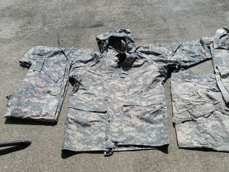 Rain Gear Size 31 Include Matching Pants And Top