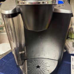 Keurig K-Classic Single Serve K-Cup Pod Coffee Maker