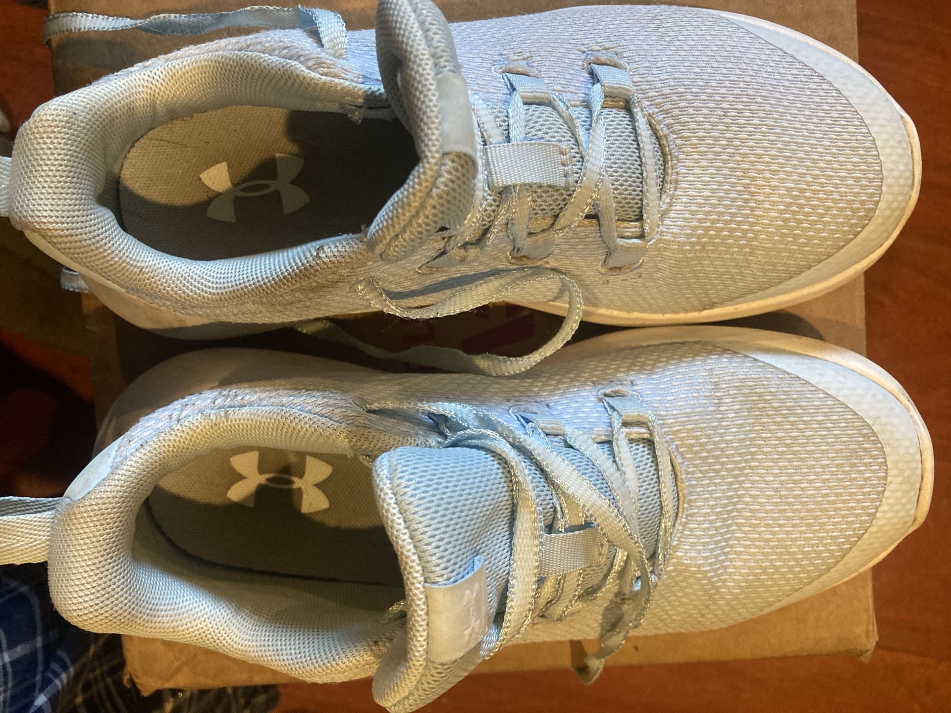 Light Blue UNDER ARMOR sneaker