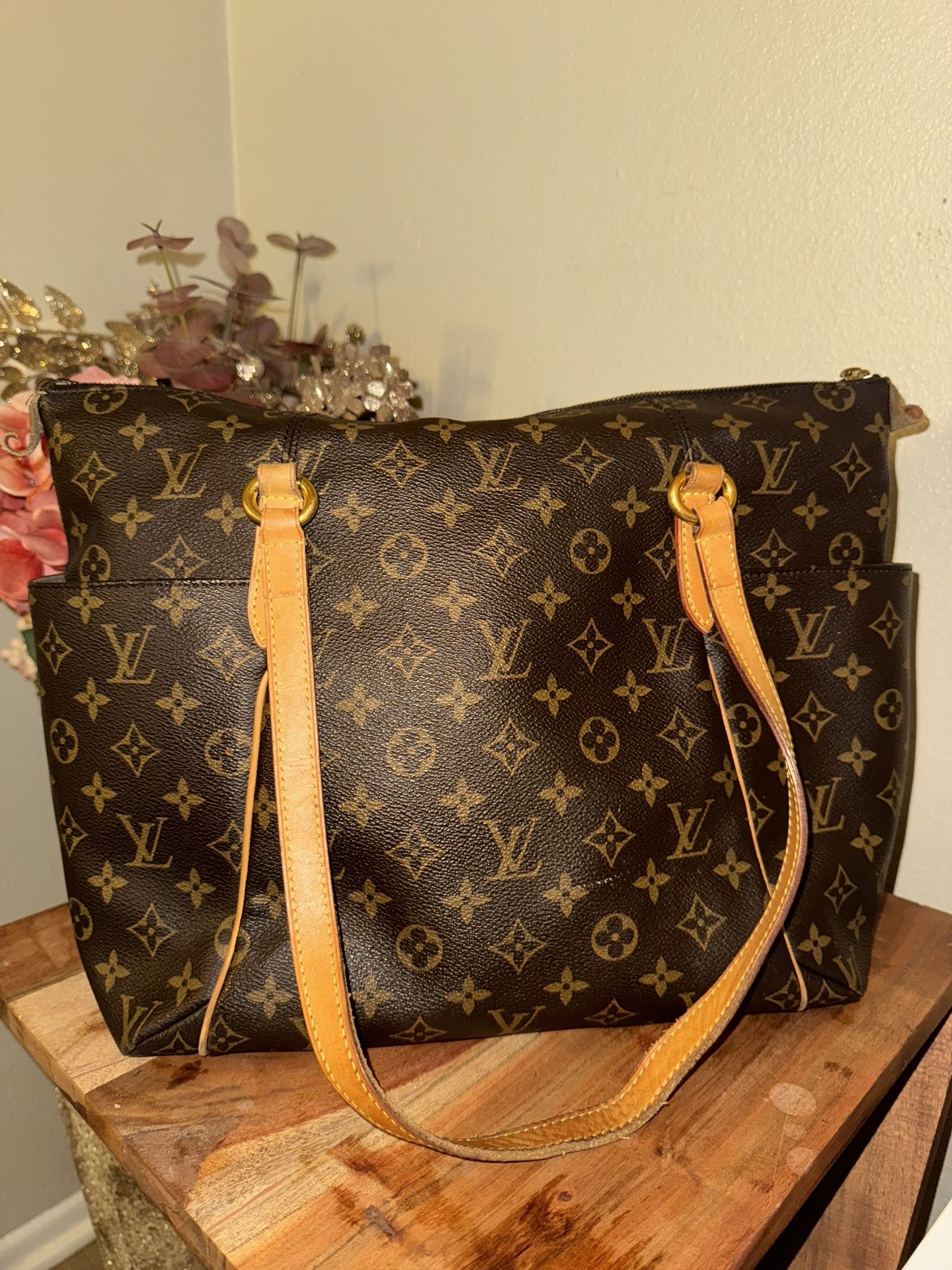 Louis Vuitton Monogram Totally MM tote bag