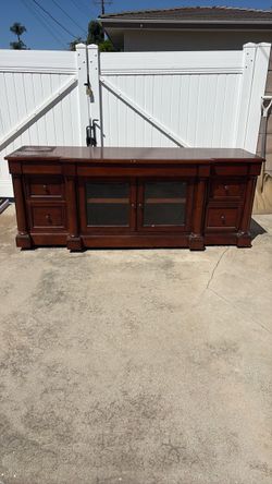 Solid wood media console