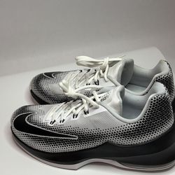 Nike Men’s Air Max Infuriate Low Size 10