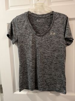 Under Armour Women's Tech V-Neck T-Shirt XS