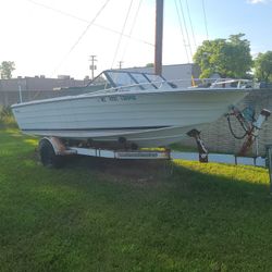 18 Ft Rinkerbuilt Boat