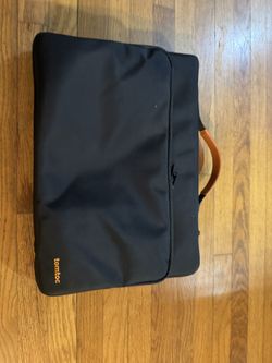 Tomtoc laptop Bag