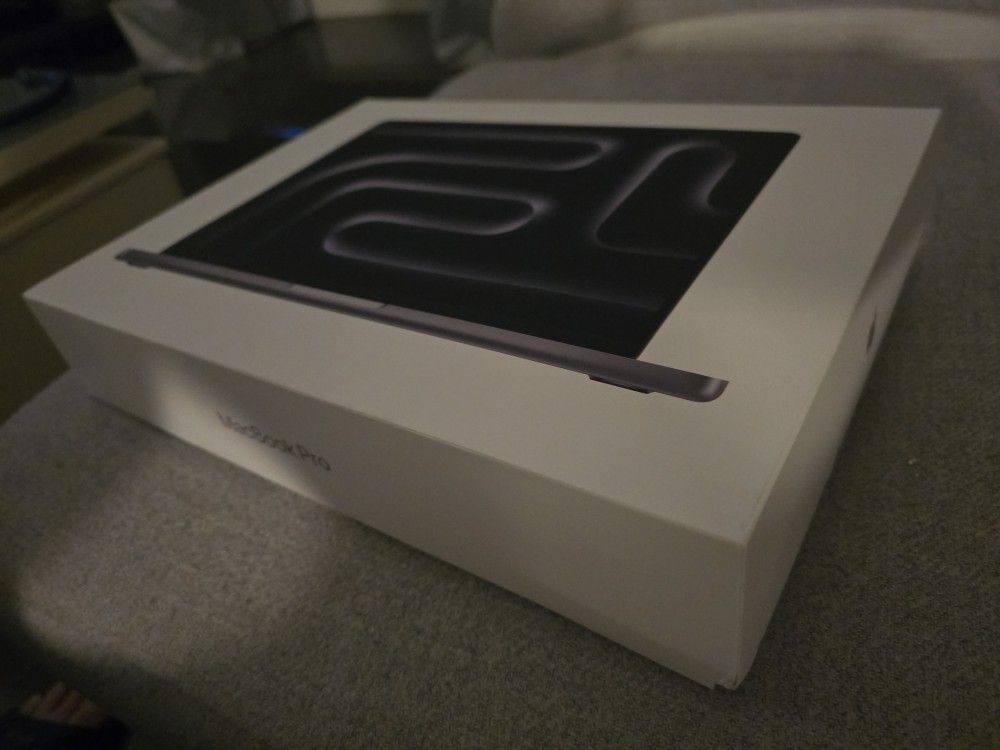 New 2023 MacBook Pro A2918 M3 14" Screen,8gb RAM, 1TB  SSD,A Year Guaranty