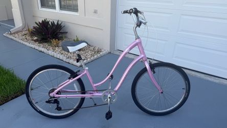 Trek Pure Ladies women’s cruiser bike 7 speed bicycle stretch frame pink medium like new