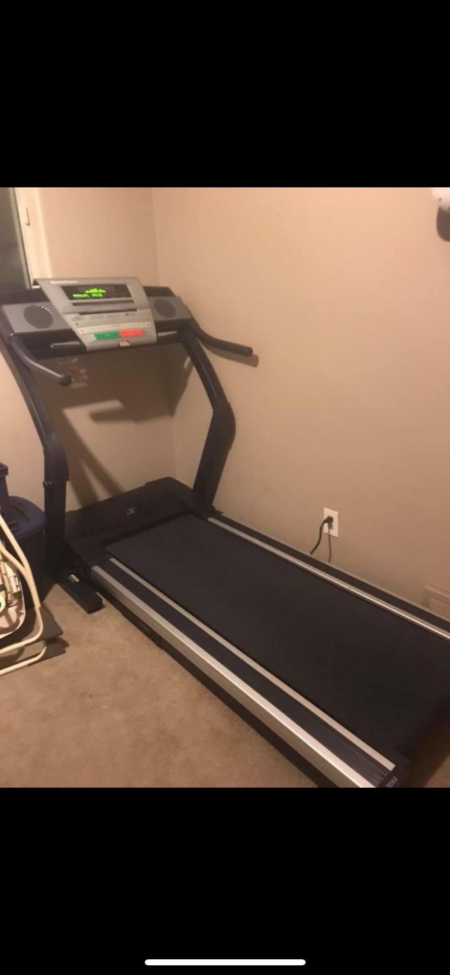 NordicTrack  E4400 Treadmill 