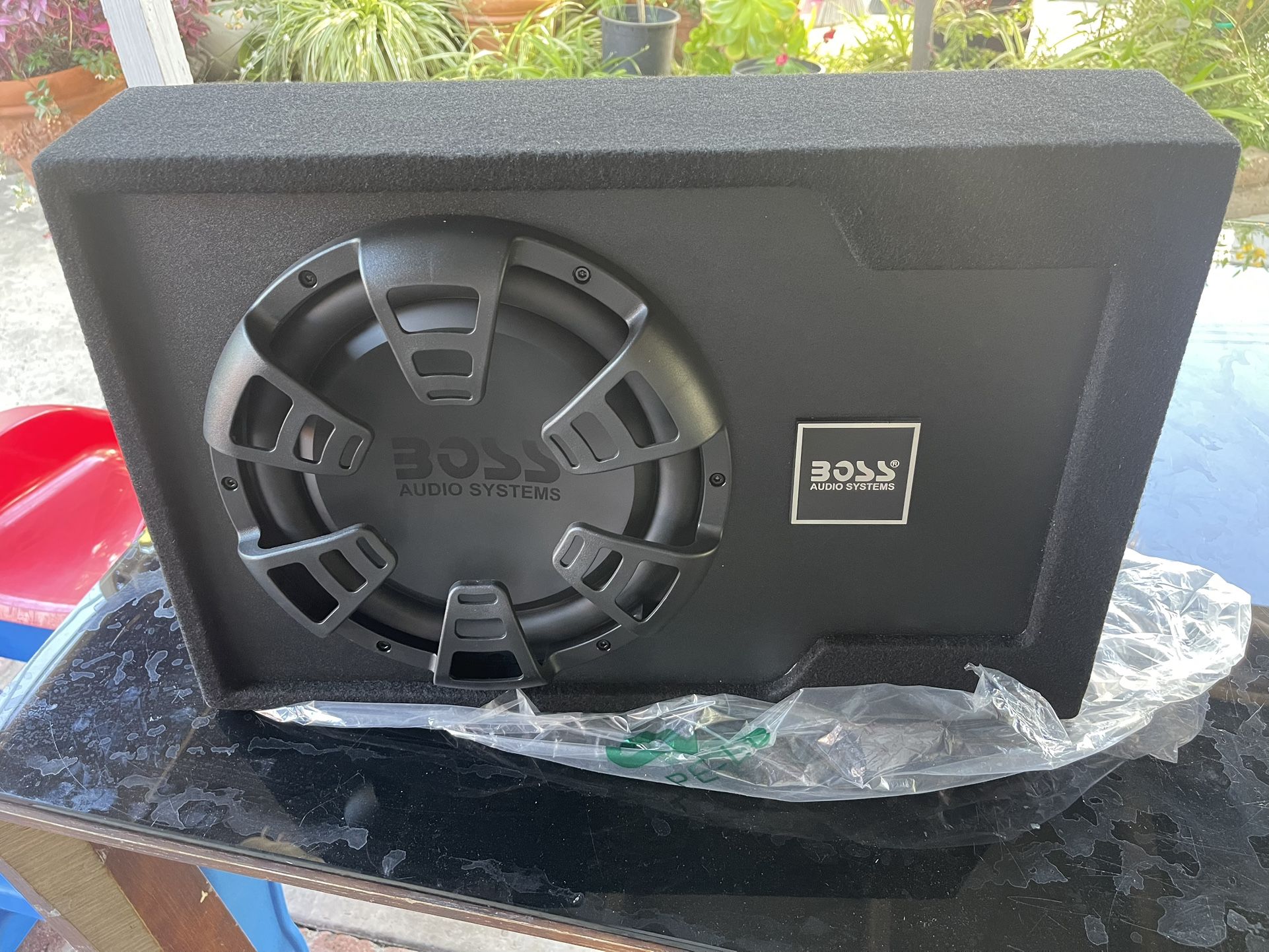 1200w Boss Subwoofer Built In Amp Brand New