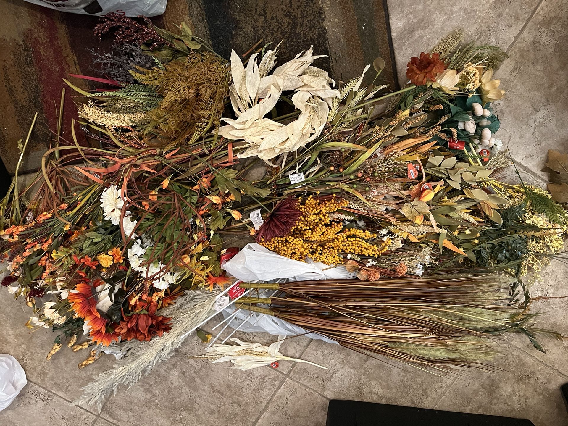 New Dried and Artificial Flowers