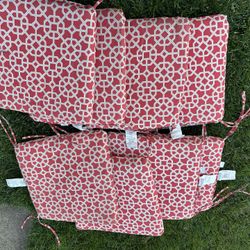 8 Cushions