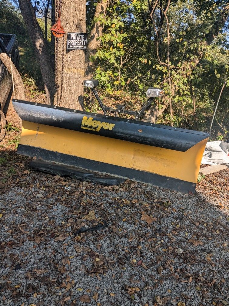2-year-old Snow Plow With Headlights
