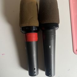 Shure SM57 Microphone With A2WS Windscreen (Untested)