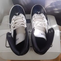 Jordan Max Aura 