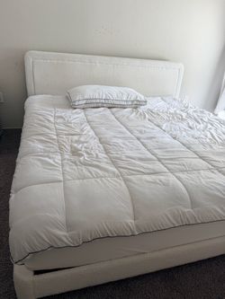 King bed with mattress