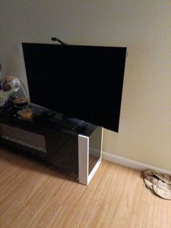 Samsung OLED tv 55" (perfect condition)