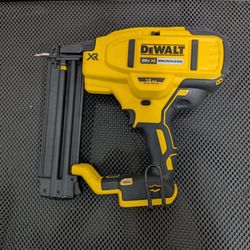DEWALT 20V MAX XR Lithium-Ion Electric Cordless 18-Gauge Brad Nailer (Tool Only)