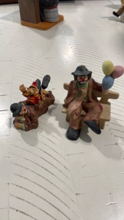 Emmet Kelly jr. 2 pack collectibles send offer