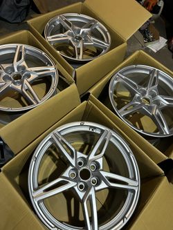 Set Of Corvette Wheels 20 And 19” New No Center Caps